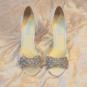 Betsey Johnson Blue heels, size 9.5